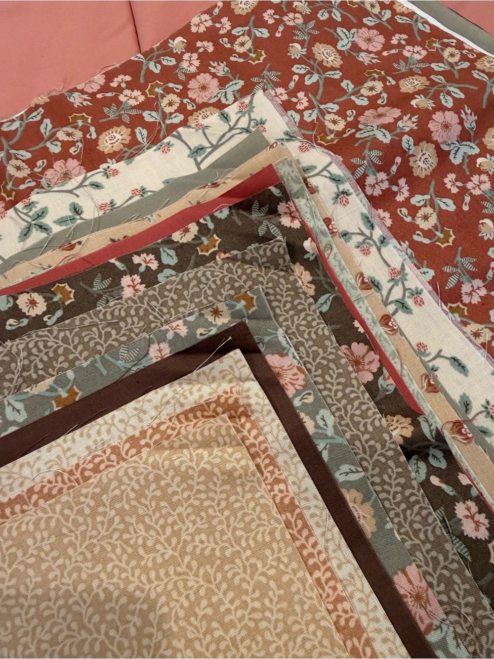 15 fat quarters. Quilting, fabric Floral Patchwork Cotton Quilt .